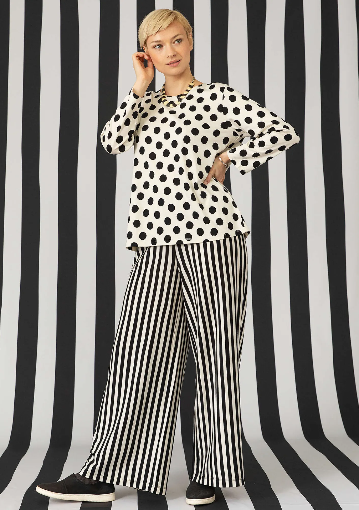 Gudrun Sjödén Hosen>Gestreifte Jerseyhose aus Bio-Baumwolle/Modal Schwarz-feder