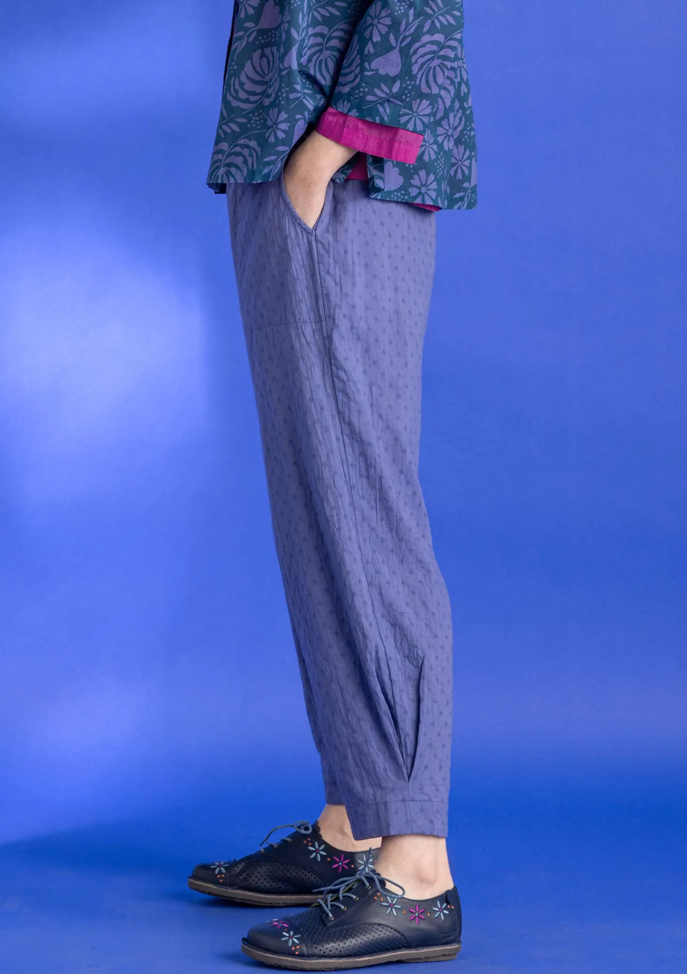 Gudrun Sjödén Hosen>Hose aus Bio-Baumwolldobby Blauglöckchen