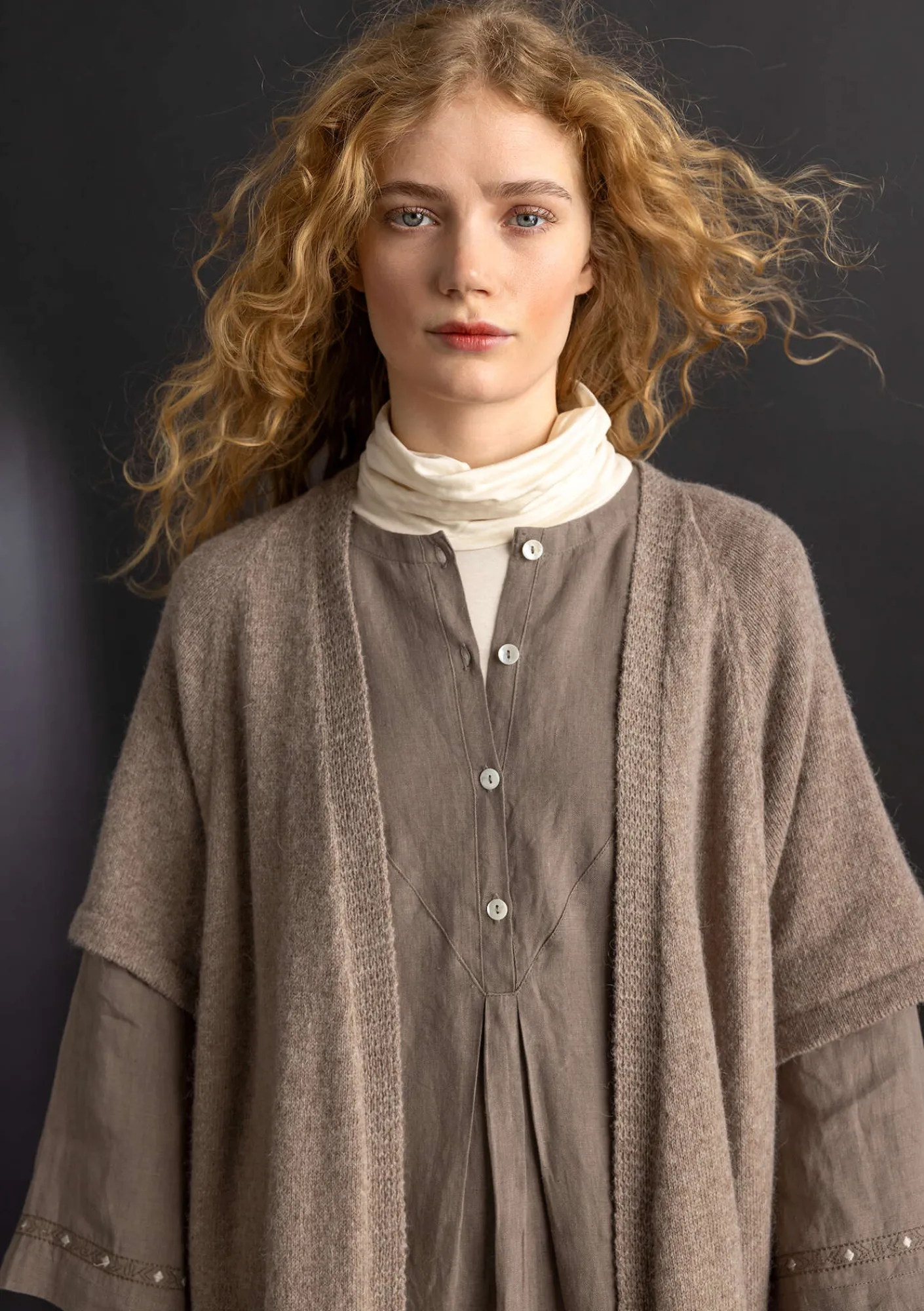 Gudrun Sjödén Strickjacken>Langstrickjacke aus Alpakagemisch Dunkelnatur-melange