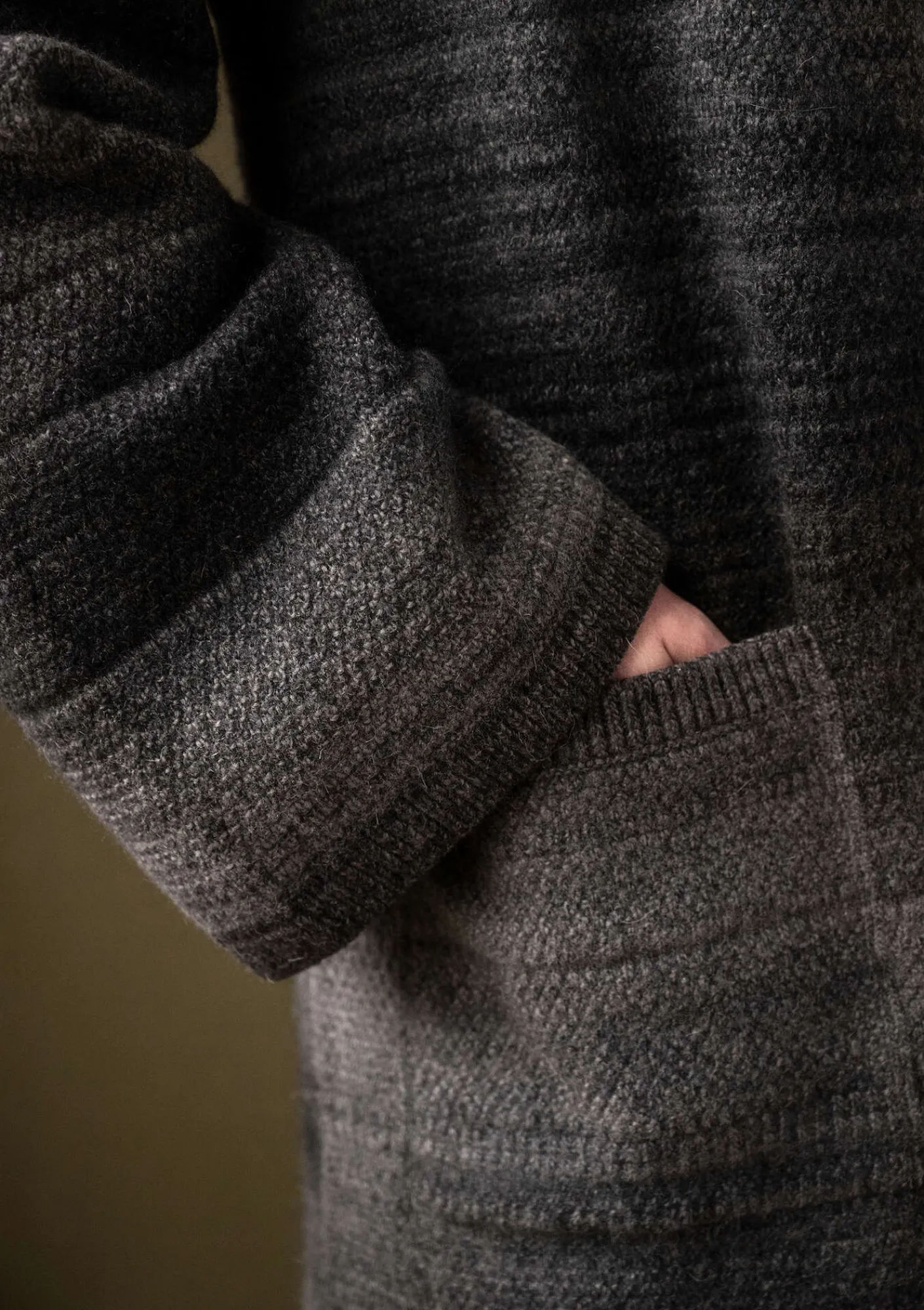 Gudrun Sjödén Strickjacken>Langstrickjacke „Eckerö“ aus Space-Dye-Wolle Schwarz