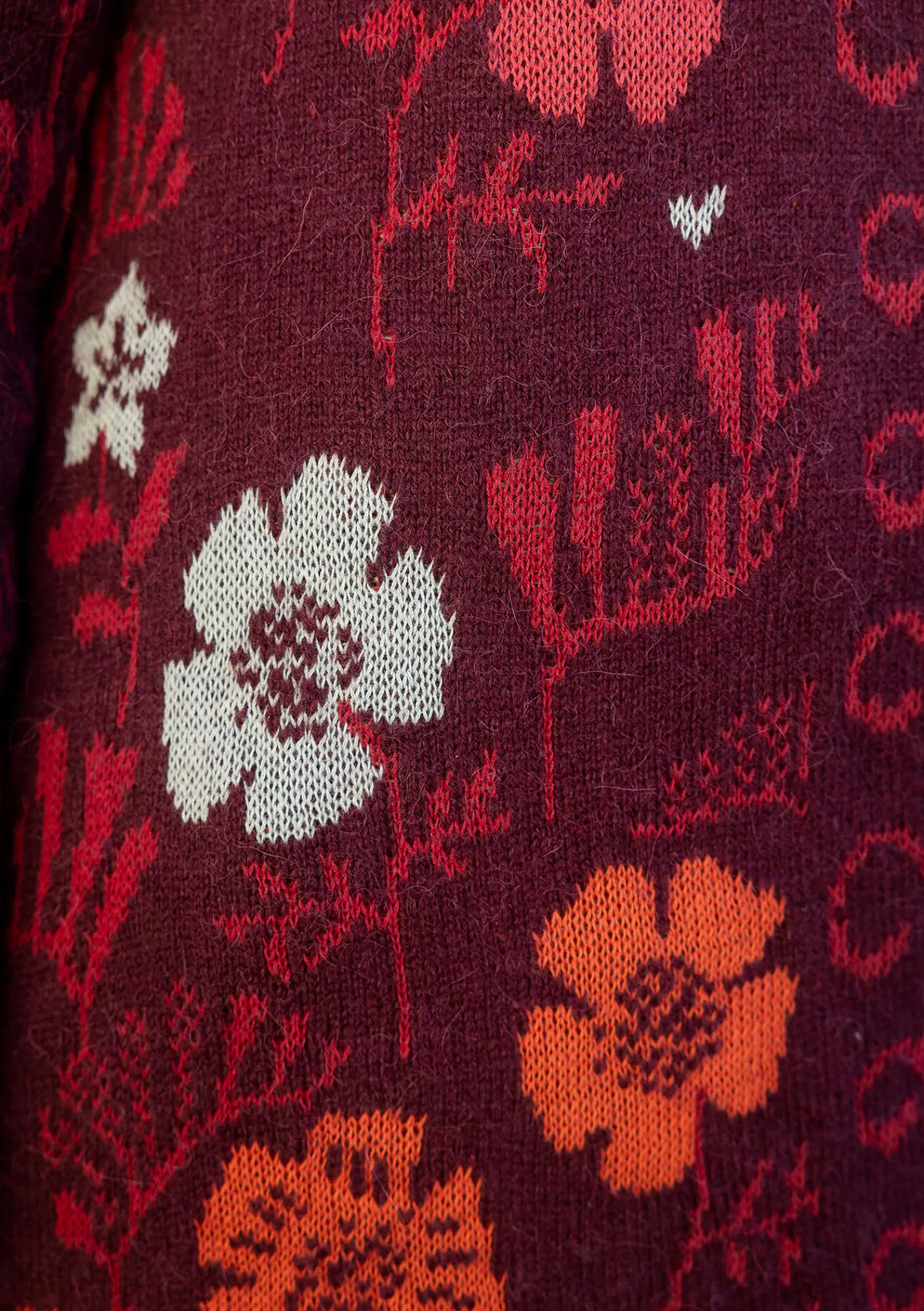 Gudrun Sjödén Strickjacken>Langstrickjacke „Gnistra“ aus Bio- und Recycling-Baumwolle/Alpakawollgemisch Aubergine