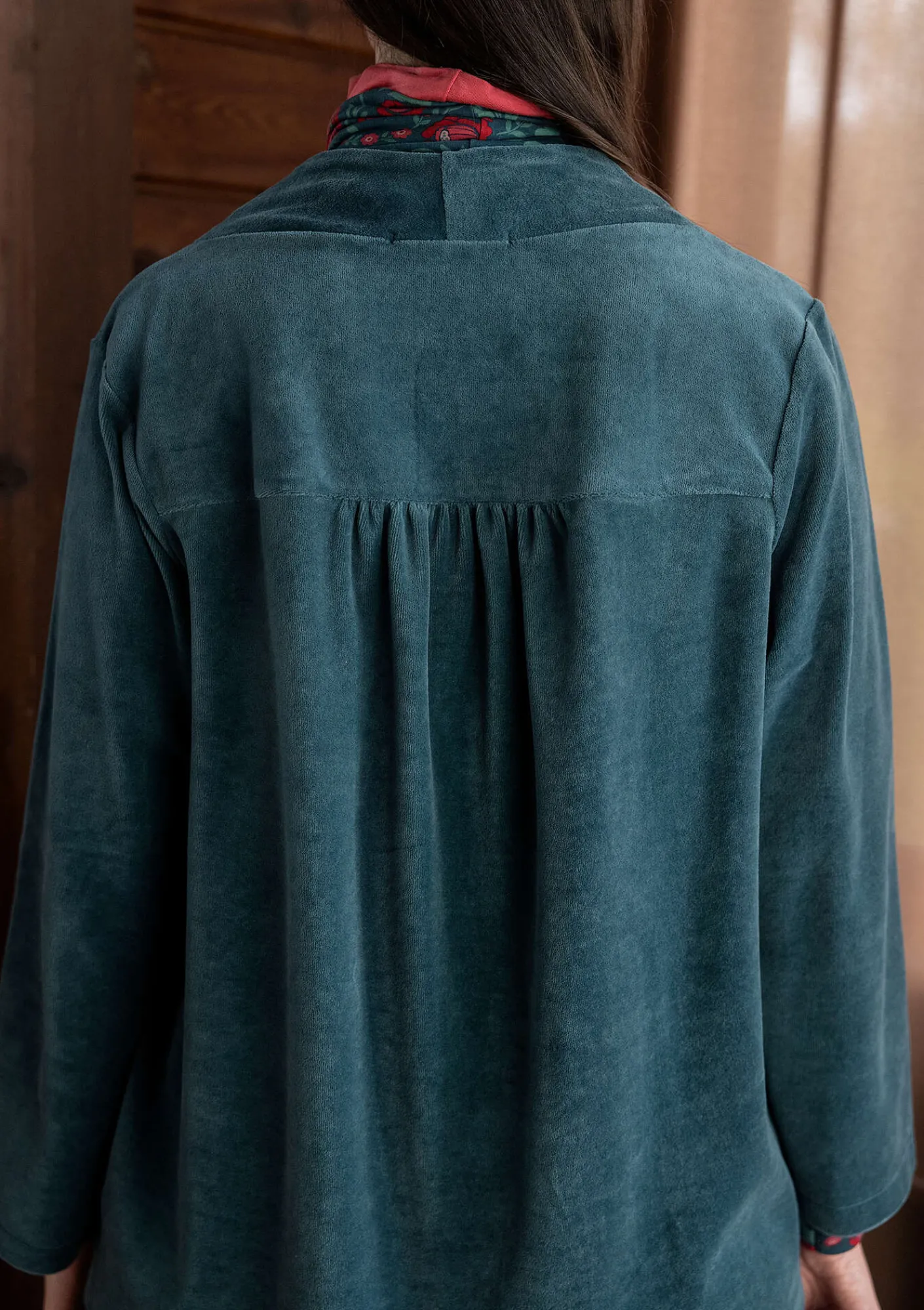 Gudrun Sjödén Strickjacken|Jacken & Mäntel>Veloursjacke „Nora“ aus Bio-Baumwolle/Recycling-Polyester Indigogrün
