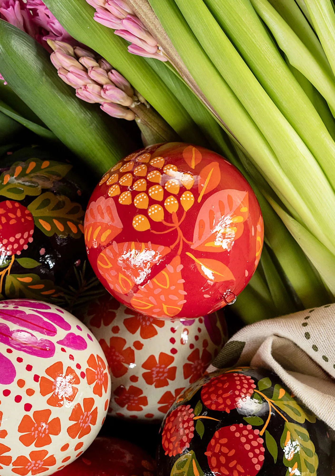 Gudrun Sjödén Dekoration & Accessoires>Weihnachtskugel „Gnistra“ aus Papiermaschee Lavarot